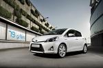 Toyota Yaris Hybrid 2012 года